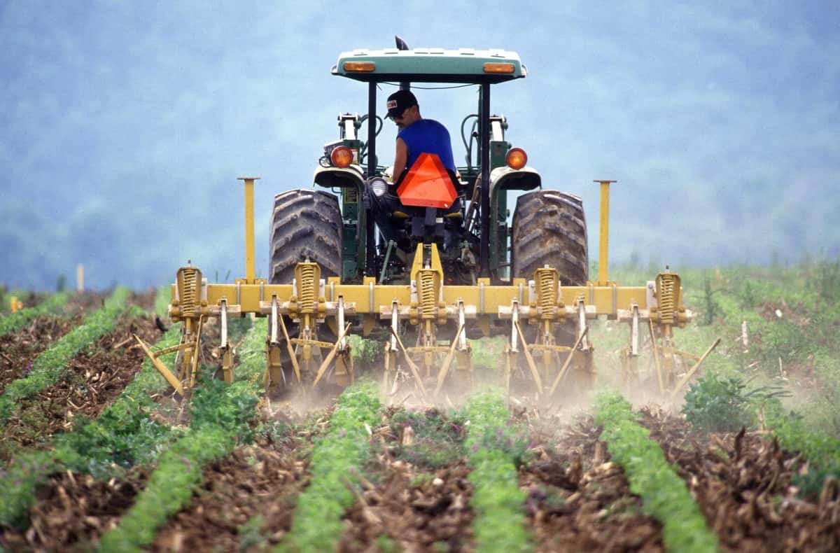 Tractor Buying Guide for Indian Farmers: What to Look for?