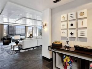 Apartments for Rent in Hollywood CA: Find Your Ideal Los Angeles Home